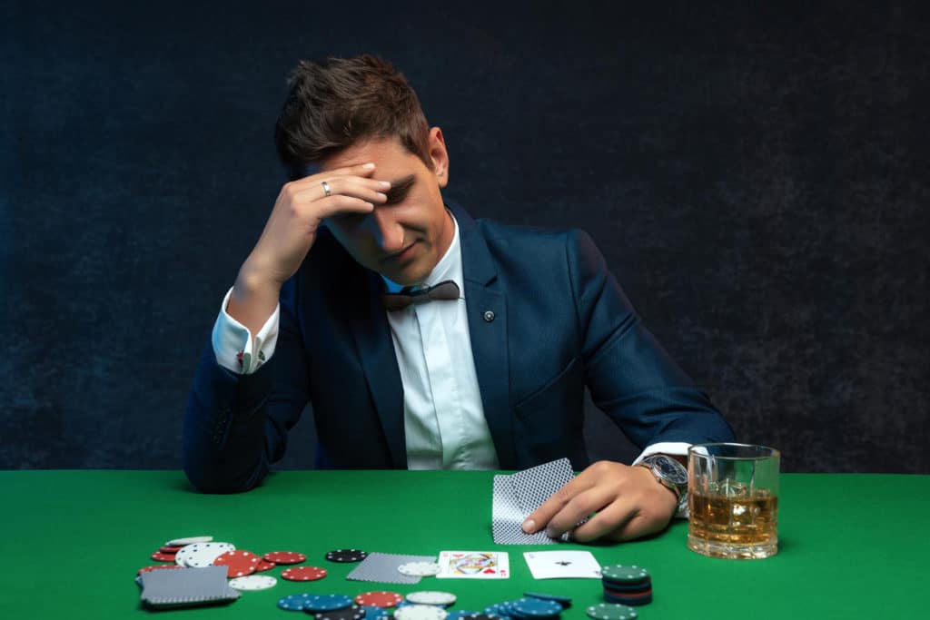 Poker when to fold article